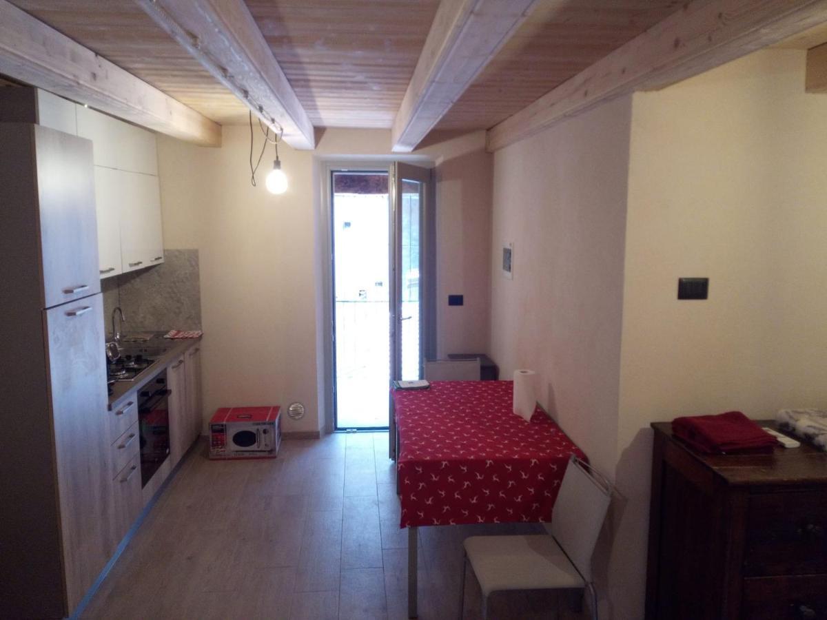 Casa Dibileo Apartamento Demonte Quarto foto
